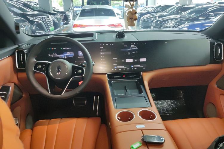 Used Hima AITO M8 2025 Extended-Range Max+ Version 53.4 kWh 5-Seater Edition Center Console