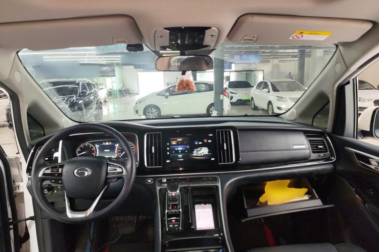 Used GAC Trumpchi M8 2021 Revised Version Lingxiu Series 390T Luxury Edition Center Console