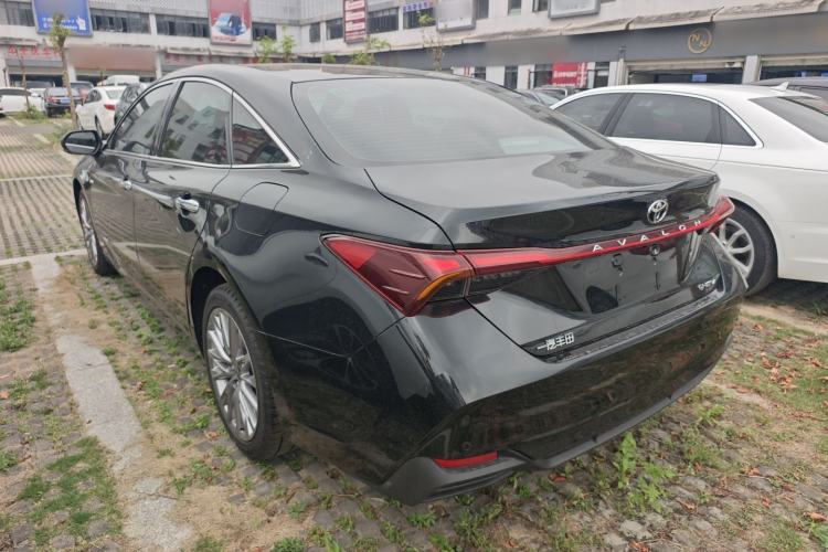 Used Toyota Avalon 2024 Dual-Motor 2.0L Luxury Edition
