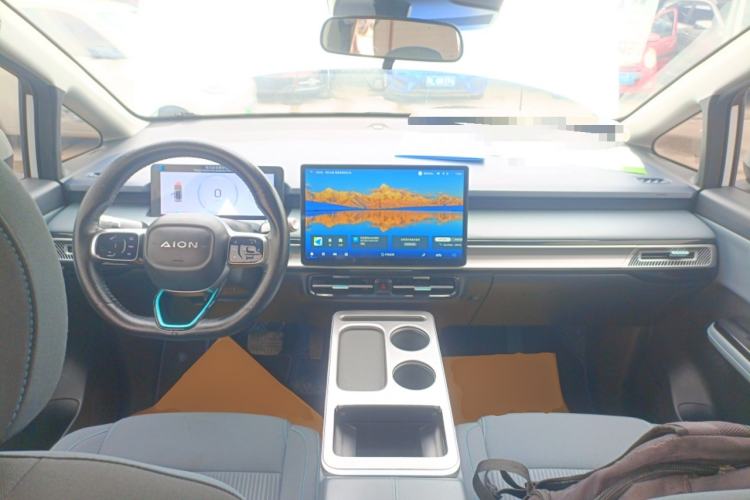 Used AION Y 2023 Plus 510 Enjoy Edition Center Console