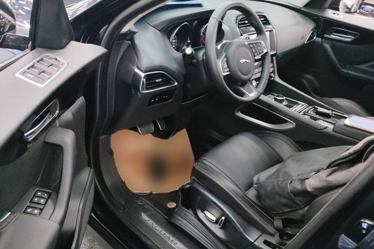 Used Jaguar F-PACE 2019 2.0T Four-Wheel Drive Urban Luxury Edition