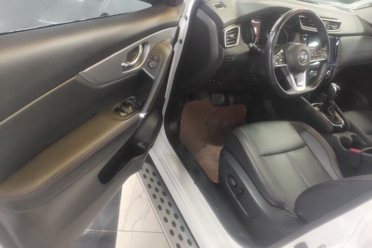 Used Nissan Qashqai 2022 2.0L CVT XV Premier Luxury Edition Driver Seat