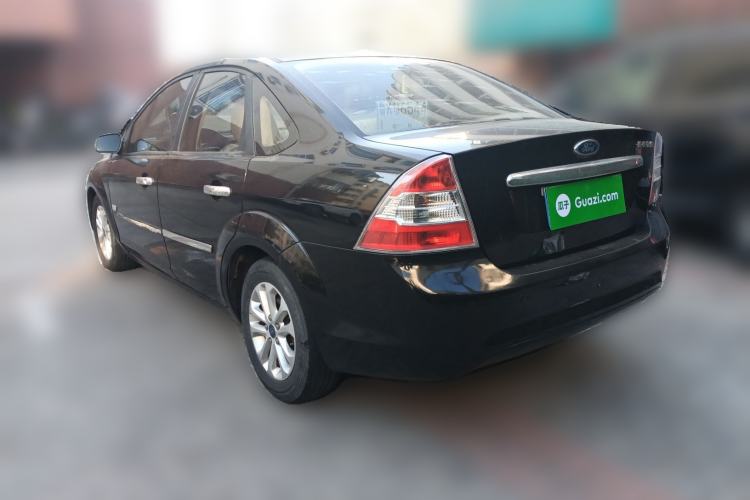 Used Ford Focus 2011 Sedan 1.8L Automatic Fashion Edition
