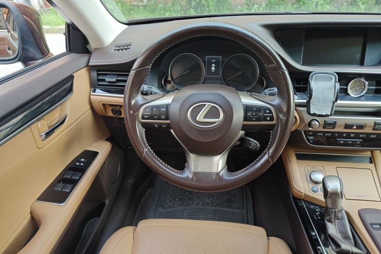 Used Lexus ES 2015 200 Elite Edition
