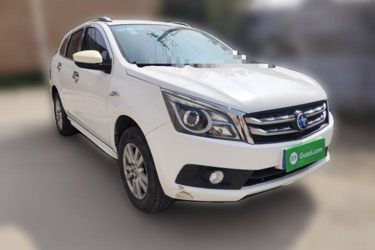 Used Venucia T70 2016 2.0L CVT Smart Edition
