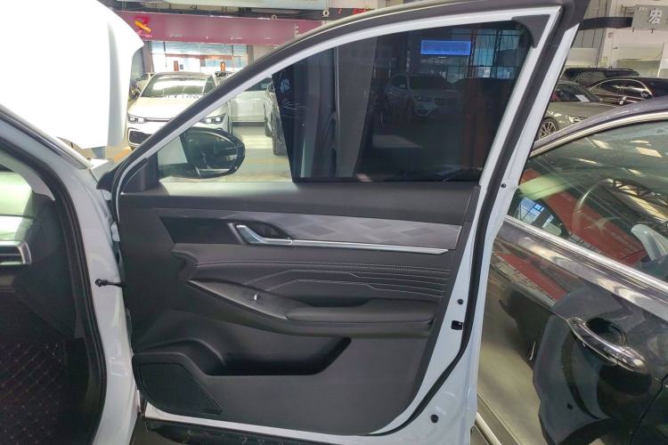 Used Dongfeng Aeolus Mage 2025 1.5T Luxury Version
