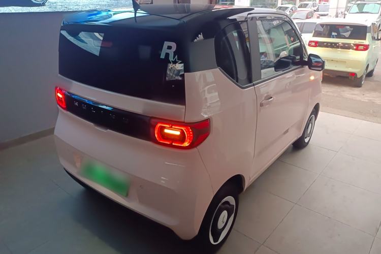 Used Wuling Hongguang MINIEV 2021 Macaron Sandwich Model 170 km Lithium Iron Phosphate