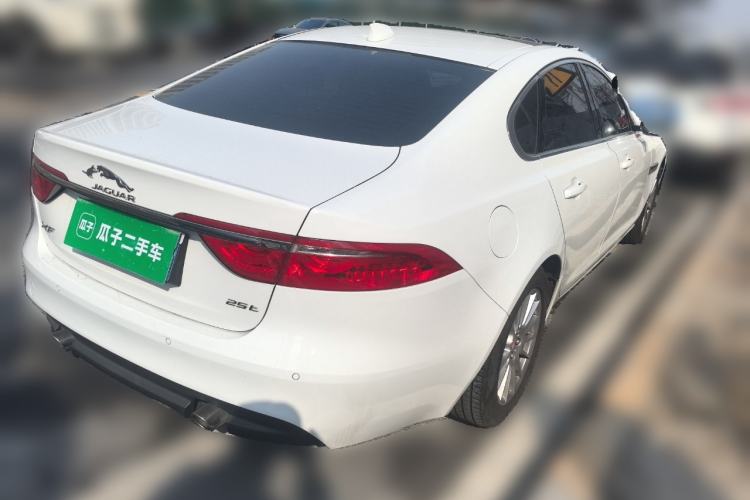 Used Jaguar XF 2016 XF 2.0T Two-Wheel-Drive Luxury Edition
