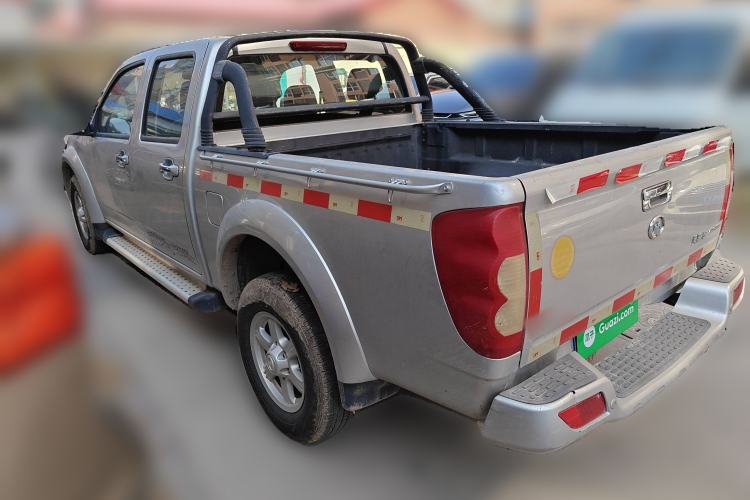 Used Great Wall Wingle 5 2017 2.4L European-spec Gasoline 2WD Elite Model with Big Double Cab – 4G69S4N
