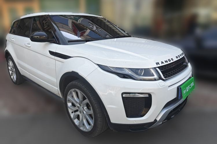 Used Land Rover Range Evoque 2018 240 PS SE DYNAMIC Smart Edition Front Right 45 Deg