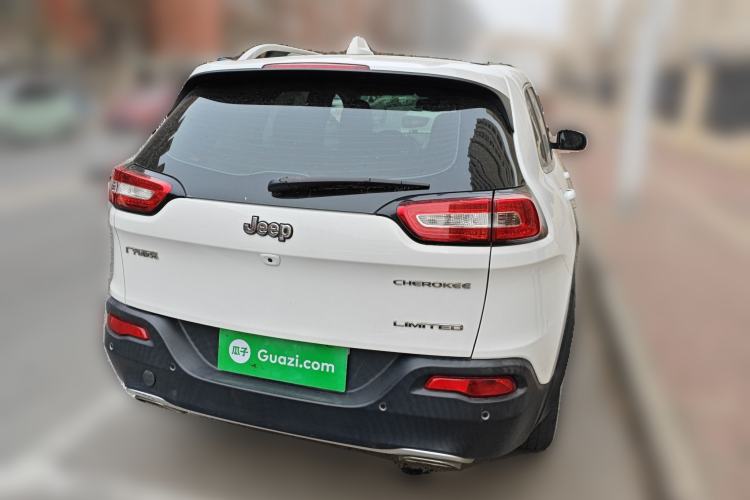 Used Jeep Cherokee 2017 2.4L Leading Edition