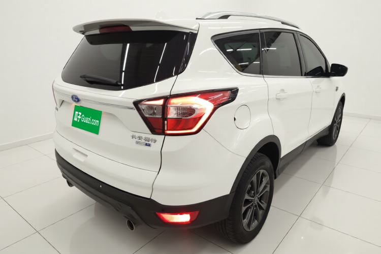 Used Ford Kuga 2019 EcoBoost 180 Two-Wheel-Drive Platinum Edition China VI Standard