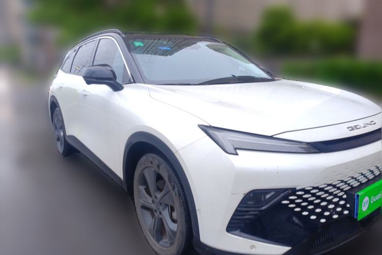 Used BAIC Rubik 2022 1.5T DCT Star Edition Front Right 45 Deg