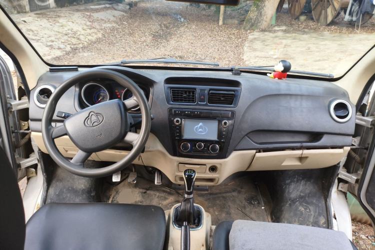 Used CHANGAN KAICHENG Ruixing M80 2014 1.5L CNG Classic Model 4G15S Center Console