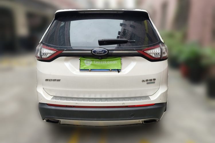 Used Ford Edge 2015 2.0T GTDi Two-Wheel-Drive High-Line Version
