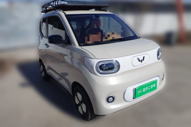 Used Wuling Hongguang MINIEV 2024 3rd Generation 215km Youth Edition Front Right 45 Deg