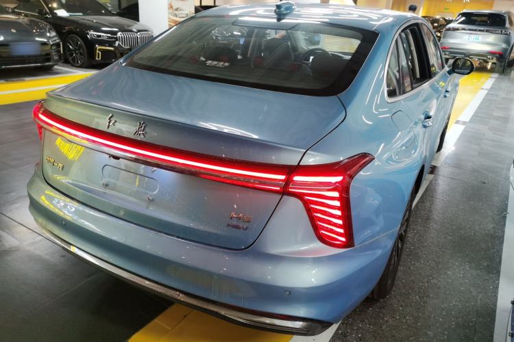 Used Hongqi H5 2024 1.5T HEV Smart Connect Flagship Edition Rear Right 45 Deg