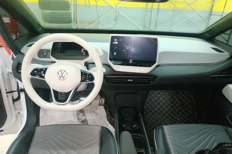 Used Volkswagen ID.3 2024 Outstanding Edition Center Console