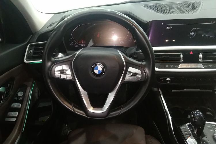 Used BMW 3 Series 2020 325Li First Edition Steering Wheel