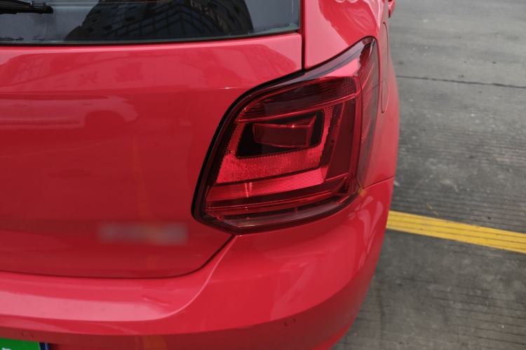 Used Volkswagen Polo 2016 1.6L Automatic Comfort Model
