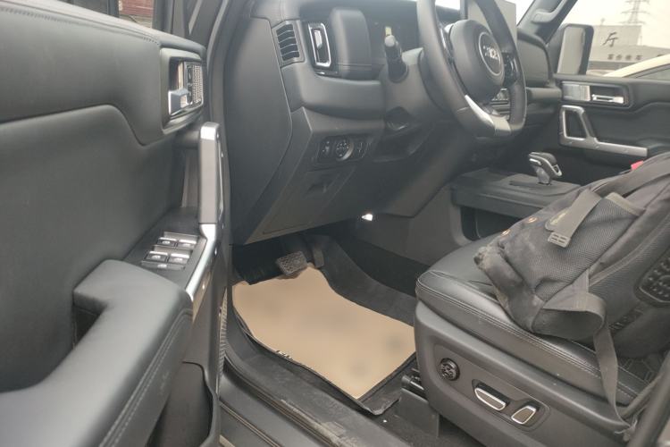 Used 212 T01 2024 2.0T Mechanic
