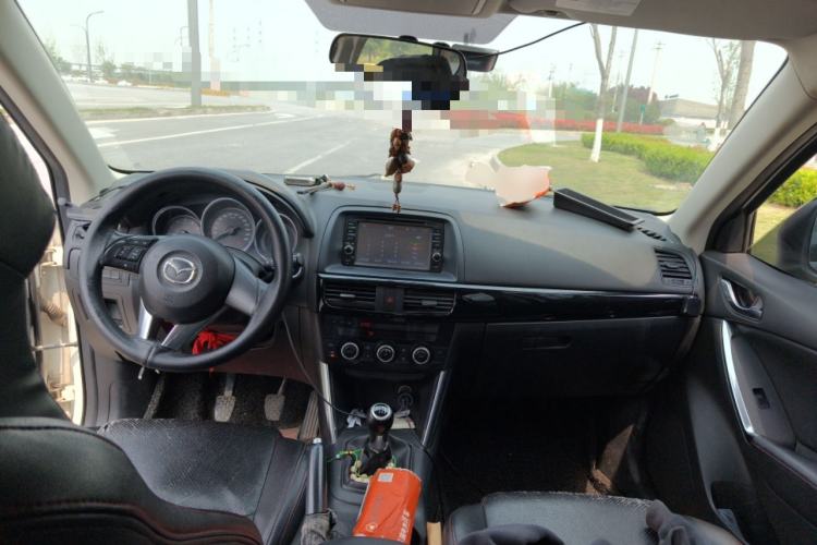 Used Mazda CX-5 2013 2.0L Manual Two-Wheel Drive Comfort Version Center Console