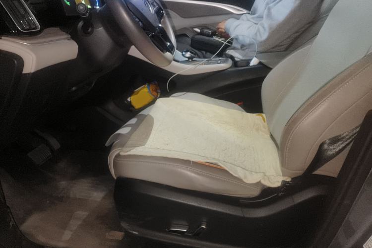 Used BYD Song Pro New Energy 2024 HONOR Edition DM-i 71KM Navigation Model
