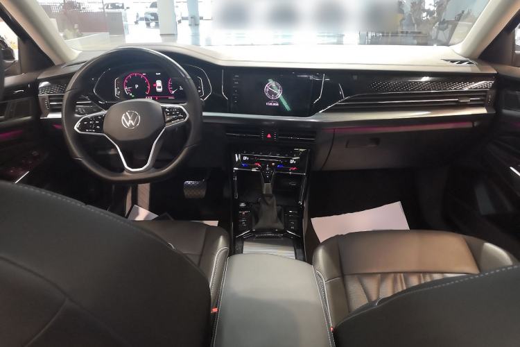 Used Volkswagen Passat 2023 Facelift 330TSI Luxury Edition
