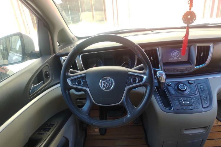 Used Buick GL8 2013 2.4L LT Luxury Business Executive Edition
