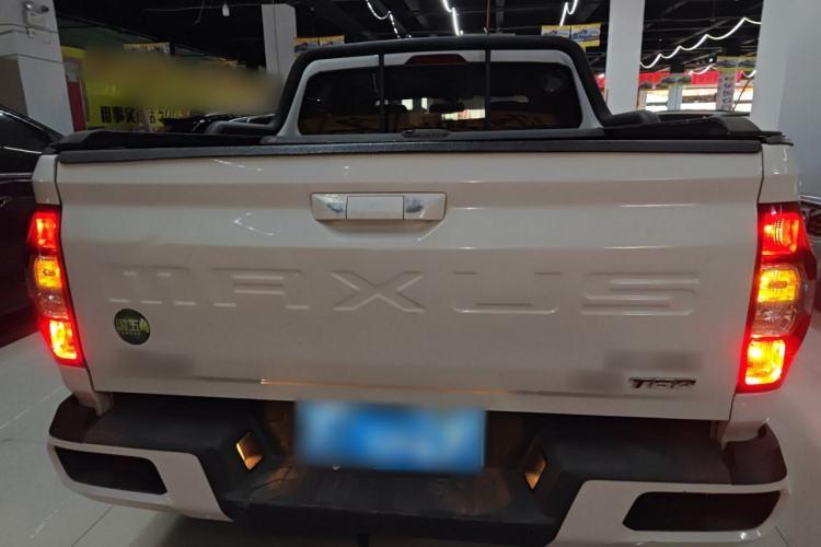 Used SAIC MAXUS T60 2017 2.8T Diesel Automatic 4x4 High-Ride Comfort Edition Standard Cabin China V Emission Standard
