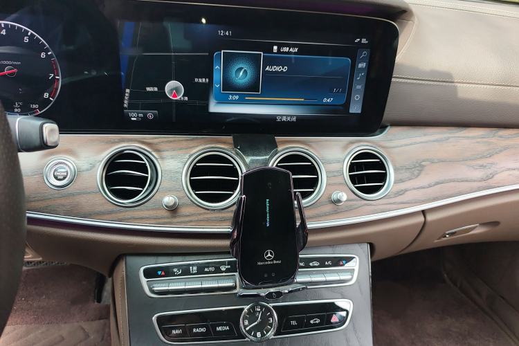 Used Mercedes-Benz E-Class 2016 E 300 L Luxury Model Audio And AC Panel