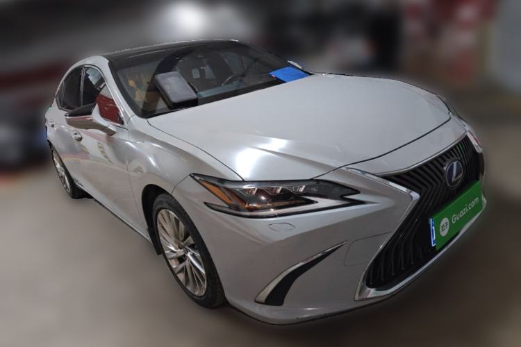 Used Lexus ES 2018 300h Executive Version China V Standard