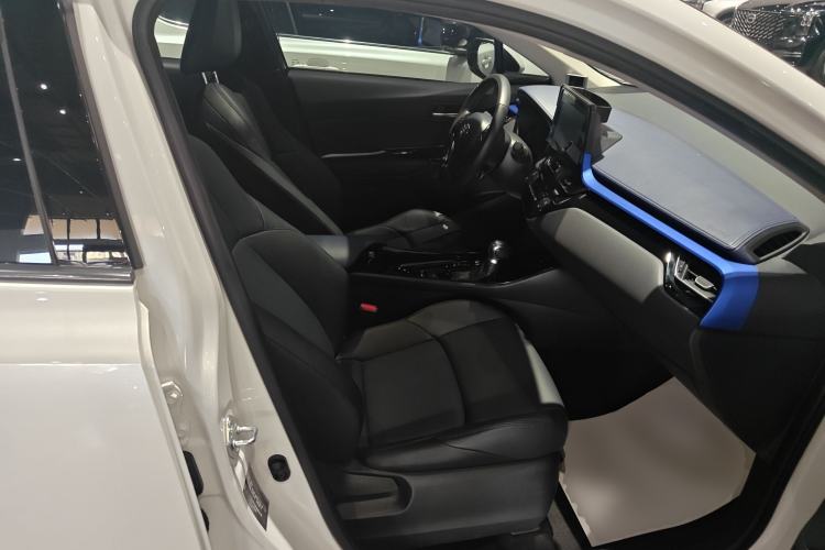 Used Toyota C-HR 2021 Dual-Motor 2.0L E-CVT Luxury Edition Right Front Seat