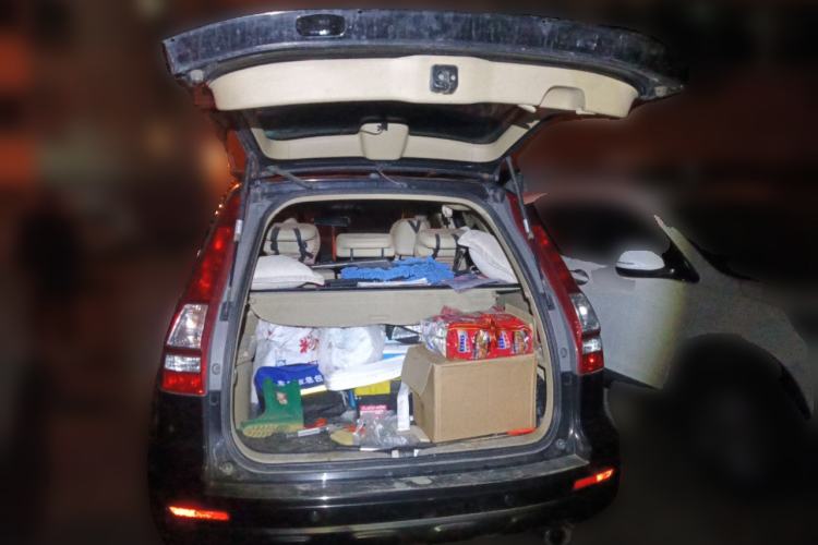 Used Honda CR-V 2010 2.4L automatic four-wheel drive luxury version Trunk