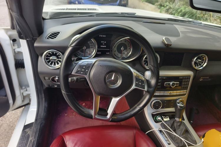 Used Mercedes-Benz SLK-Class 2011 SLK 200 Fashion Model