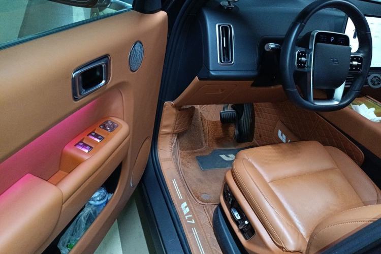 Used Li Auto L7 2023 Max model
