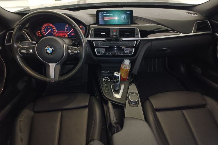 Used BMW 3 Series GT 2020 320i M Sport Package Center Console