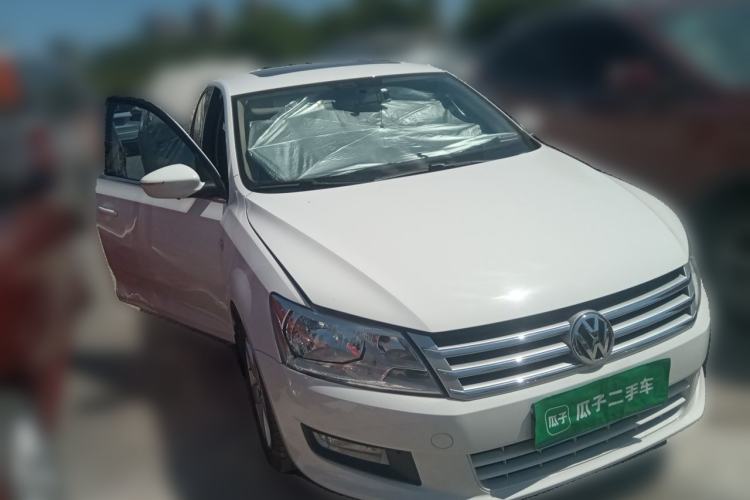 Used Volkswagen Santana 2015 1.6L Manual Comfort Edition
