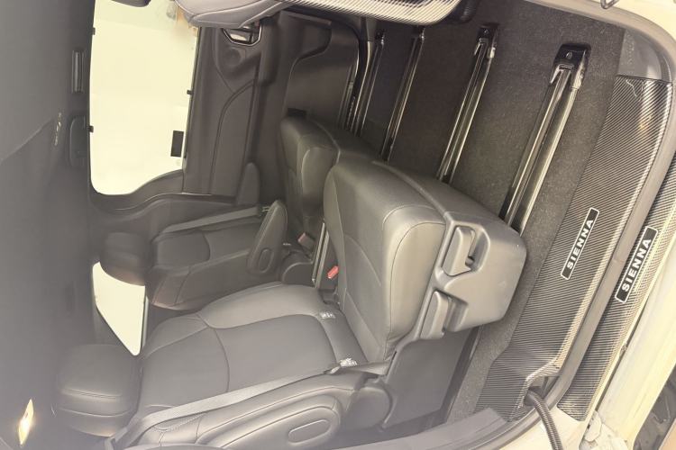 Used Toyota SIENNA 2024 2.5L Hybrid Four-Wheel Drive Luxury Edition Interior 5