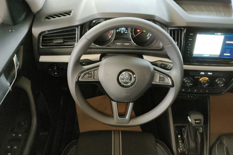 Used Skoda Kamiq 2020 Facelift GT 1.5L Automatic Comfort Edition China VI Standard
