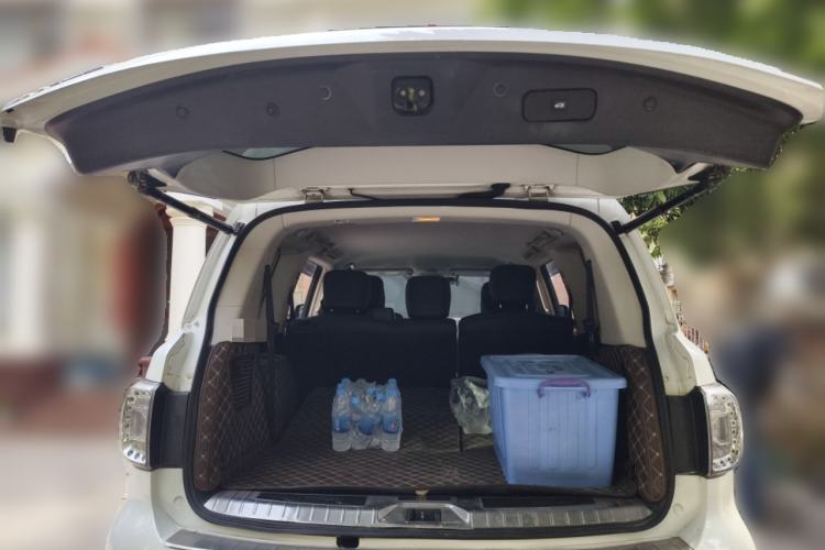 Used Nissan Patrol 2018 4.0L LinkedIn Edition