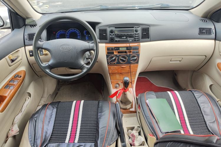 Used BYD F3 2012 Energy-Saving Edition 1.5L Manual Standard Model
