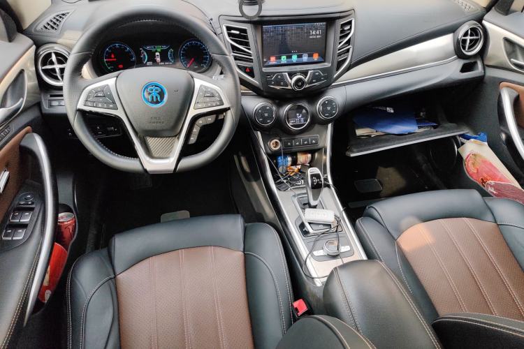 Used BYD Song New Energy 2018 Song EV400 Smart Connectivity Enjoyment Model