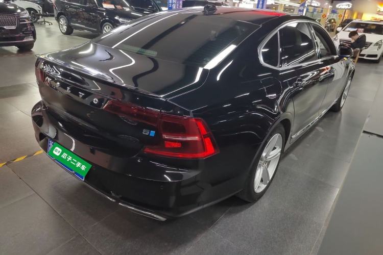 Used Volvo S90 2017 T4 Zhiyuan Edition