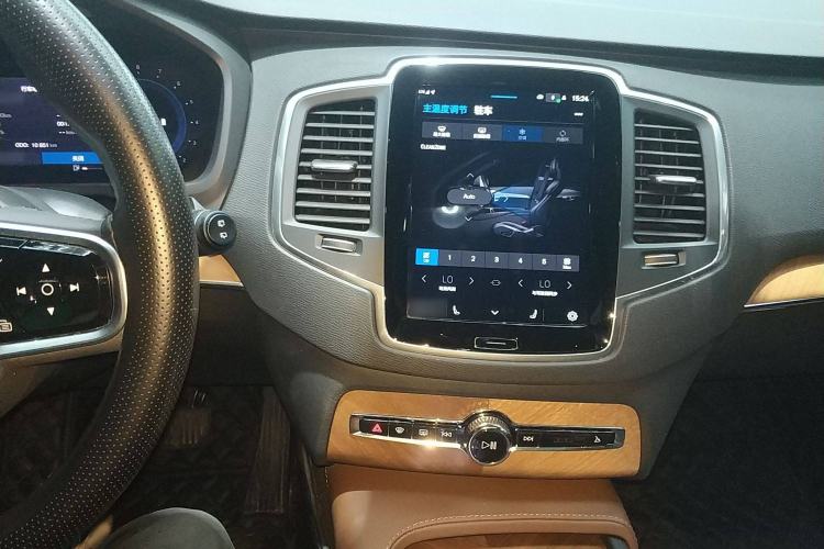 Used Volvo XC90 2024 B5 SmartDrive Luxury Edition 5 Seats
