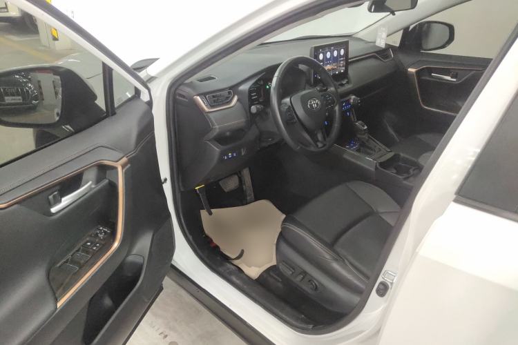 Used Toyota Wildlander 2022 2.0L CVT Two-Wheel Drive Knight Edition
