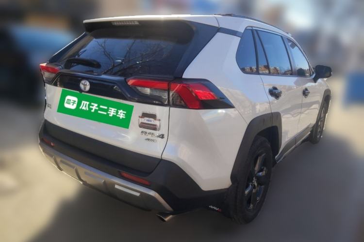 Used Toyota RAV4 2022 2.0L CVT 4x4 Style Plus Edition