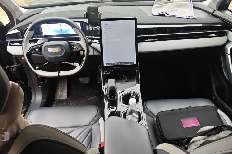 Used Geely Auto FX11 2023 1.5TD DCT Glory Edition
