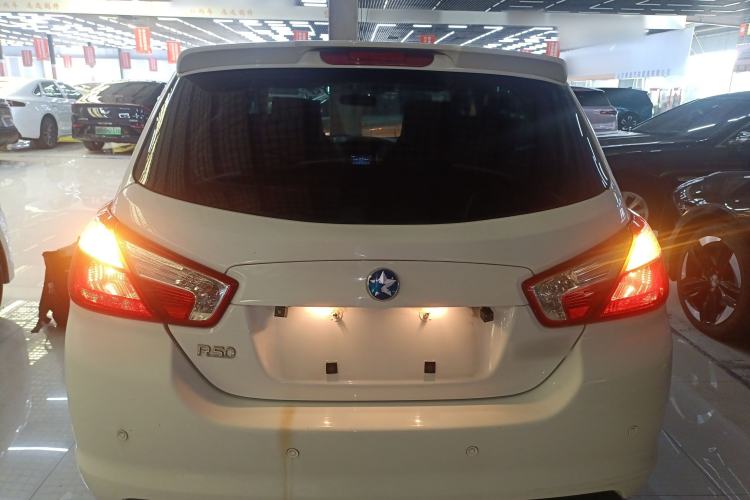 Used Venucia R50 2013 1.6L Manual Fashion Edition Rear