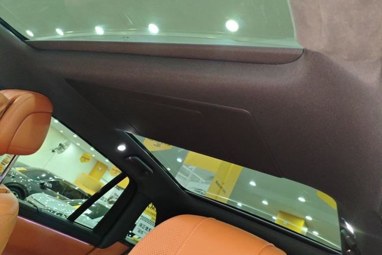 Used Hima AITO M7 2026 Model Range-Extending Ultra All-Wheel Drive 5-Seater Version Headliner